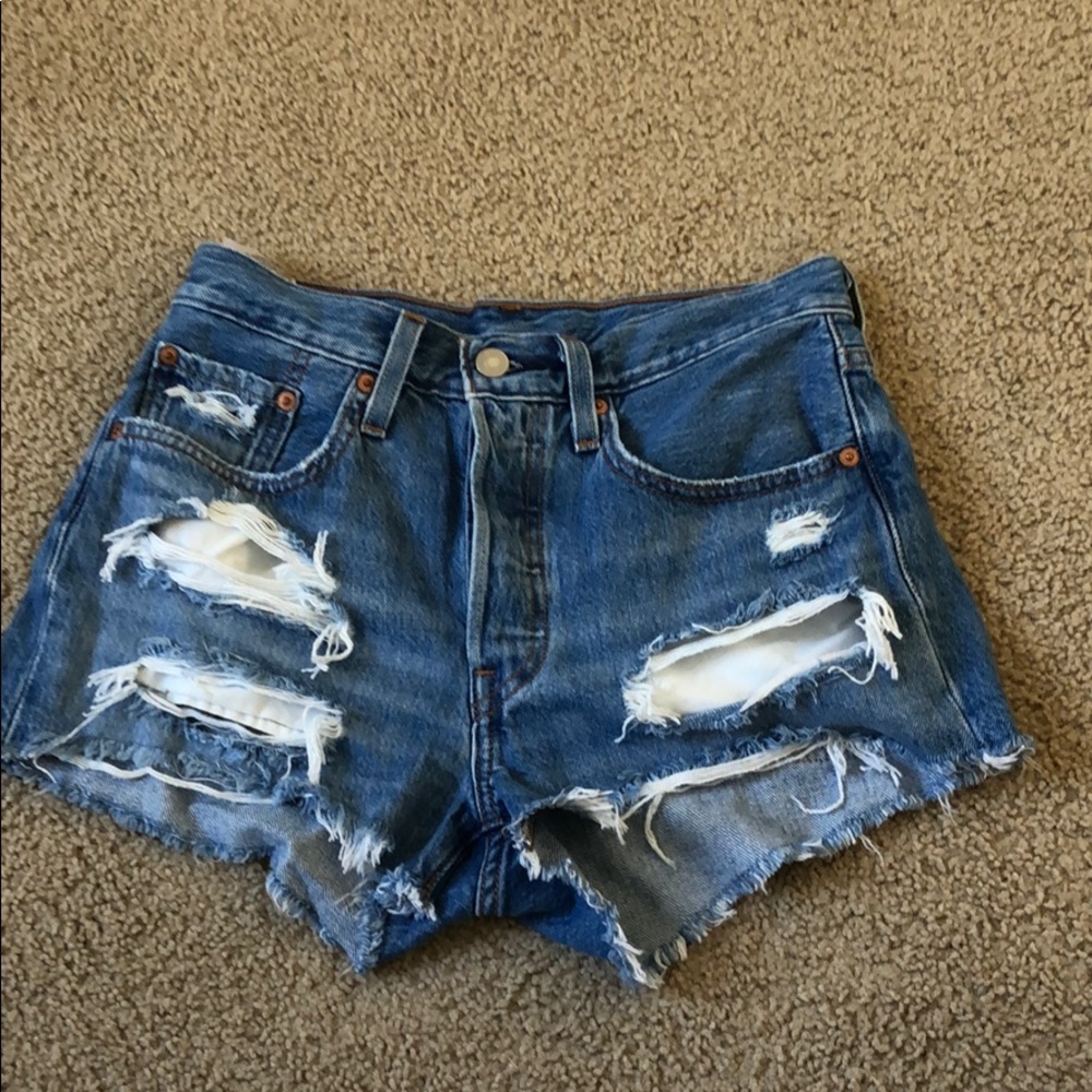 501 levis denim shorts